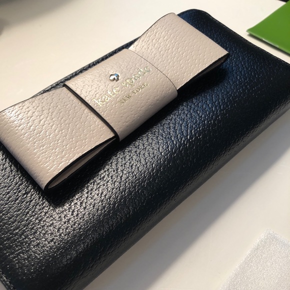 kate spade Handbags - Kate Spade Nisha Matthews Street Wallet